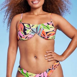 NWT! Wild fable tropical print underwire bralette bikini top (top only)